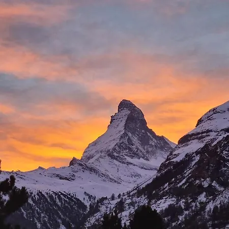 Michelangelo Dağ evi Zermatt